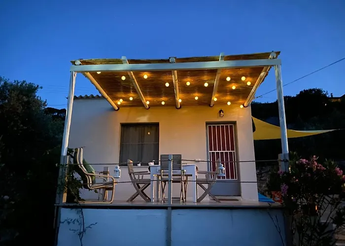 Olive Hill Private House